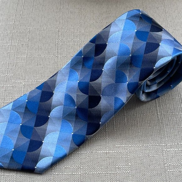 Van Heusen Men Tie Blue Tone Necktie 100% Silk Classic Tie - Picture 8 of 11